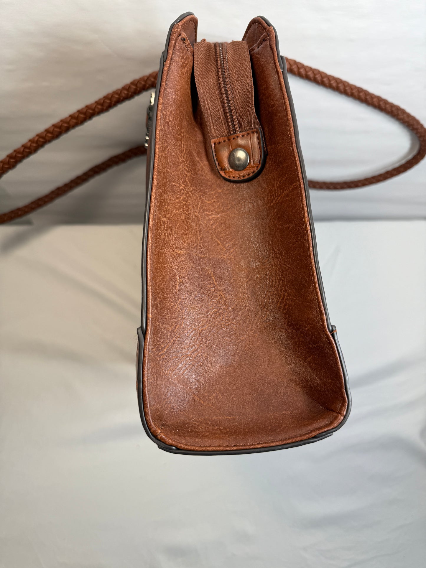 Bueno Large Brown Faux Leather Shoulder/Tote Bag w/Braided Straps..