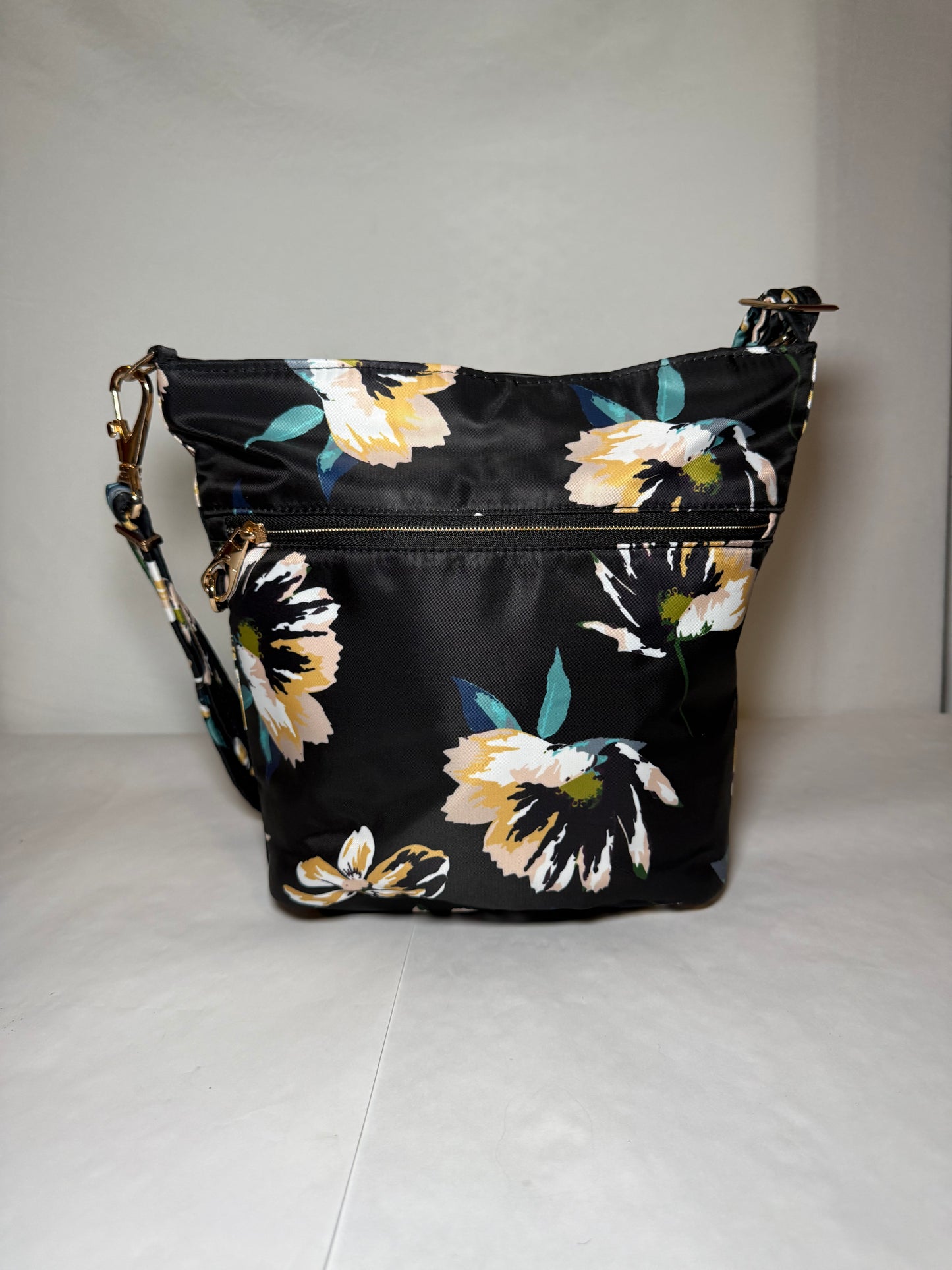 Travelon Addison Anti-Theft Bucket Bag