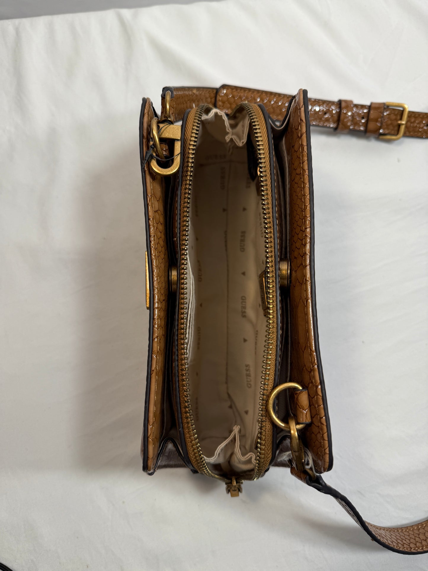 Guess Small Brown Top-Zip Crossbody Sachel Faux Leather Tote/Crossbody Bag