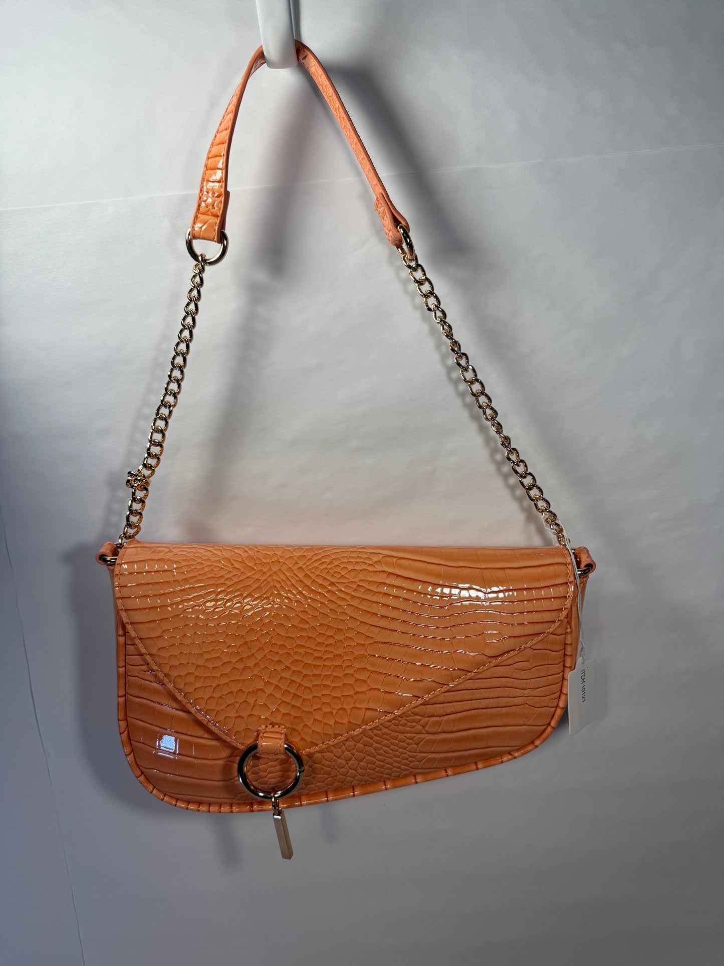 Small Shoulder Croc Purse w/Gold tone Chain Strap