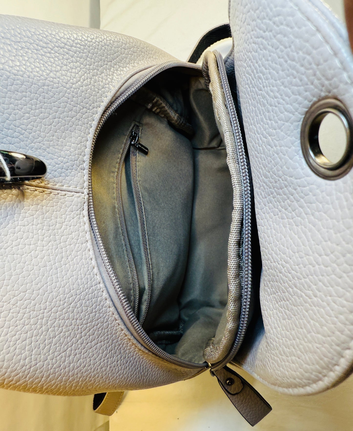 AMELIE GALANTI Adult Leather Backpack