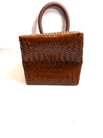 Hand-woven Mini Retro Elephant Pattern Straw Handbag. Summer Beach Boho Rattan Travel Tote Bag with Wooden Beaded Tassel Pendant.