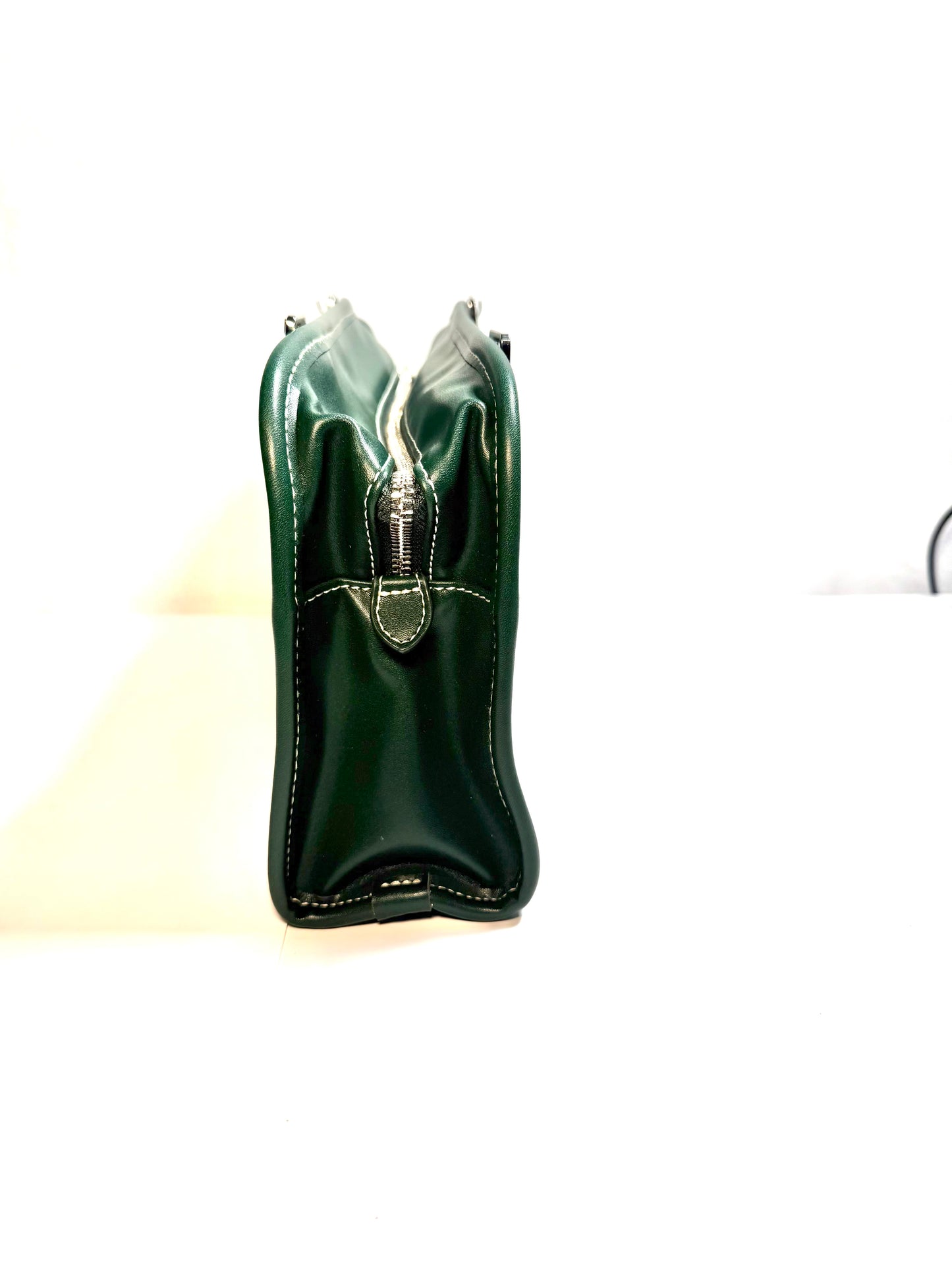 KALIDI Women’s Swing Zip Leather Shoulder Bag