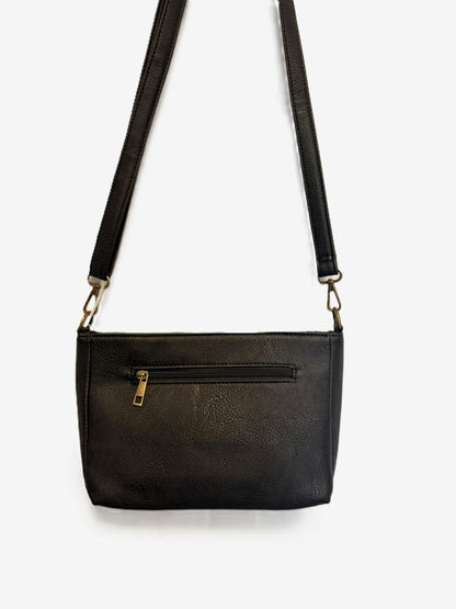 Crossbody White Mountain Handbag