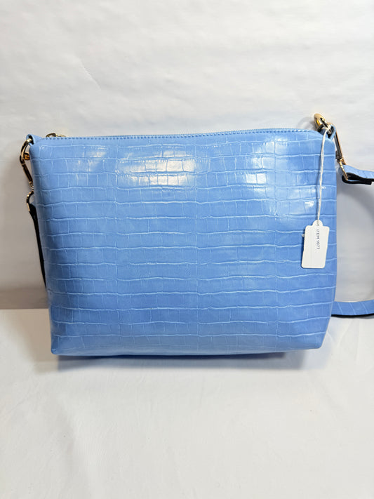 Pre-owned. Soft Leather Crossbody Shoulder Bag.