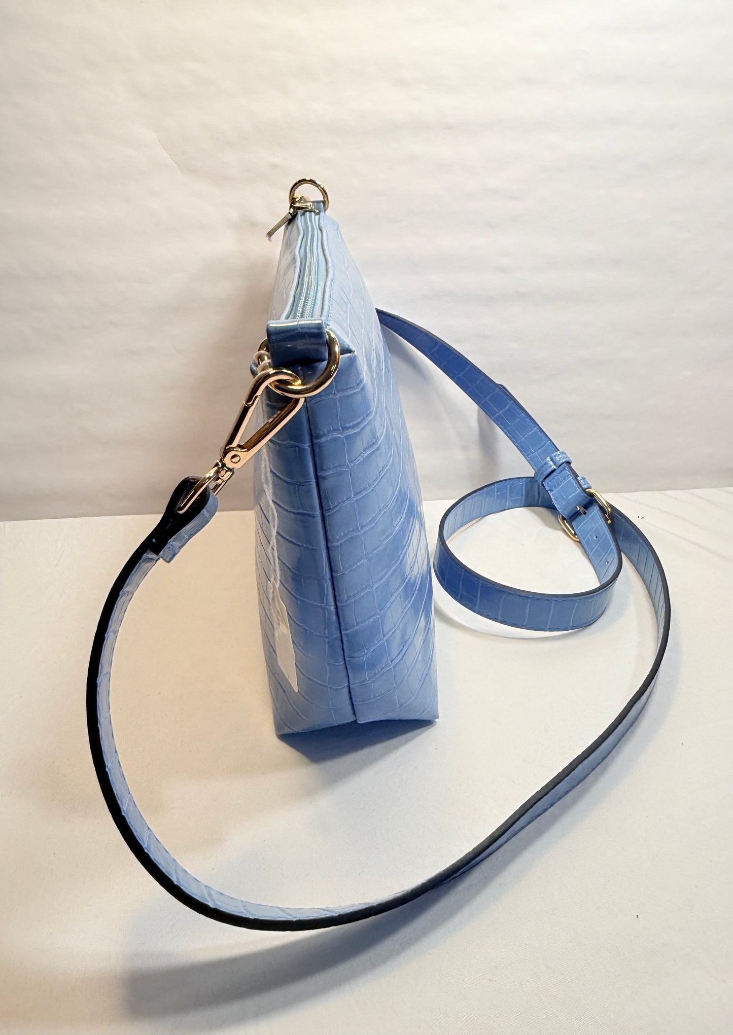 Pre-owned. Soft Leather Crossbody Shoulder Bag.