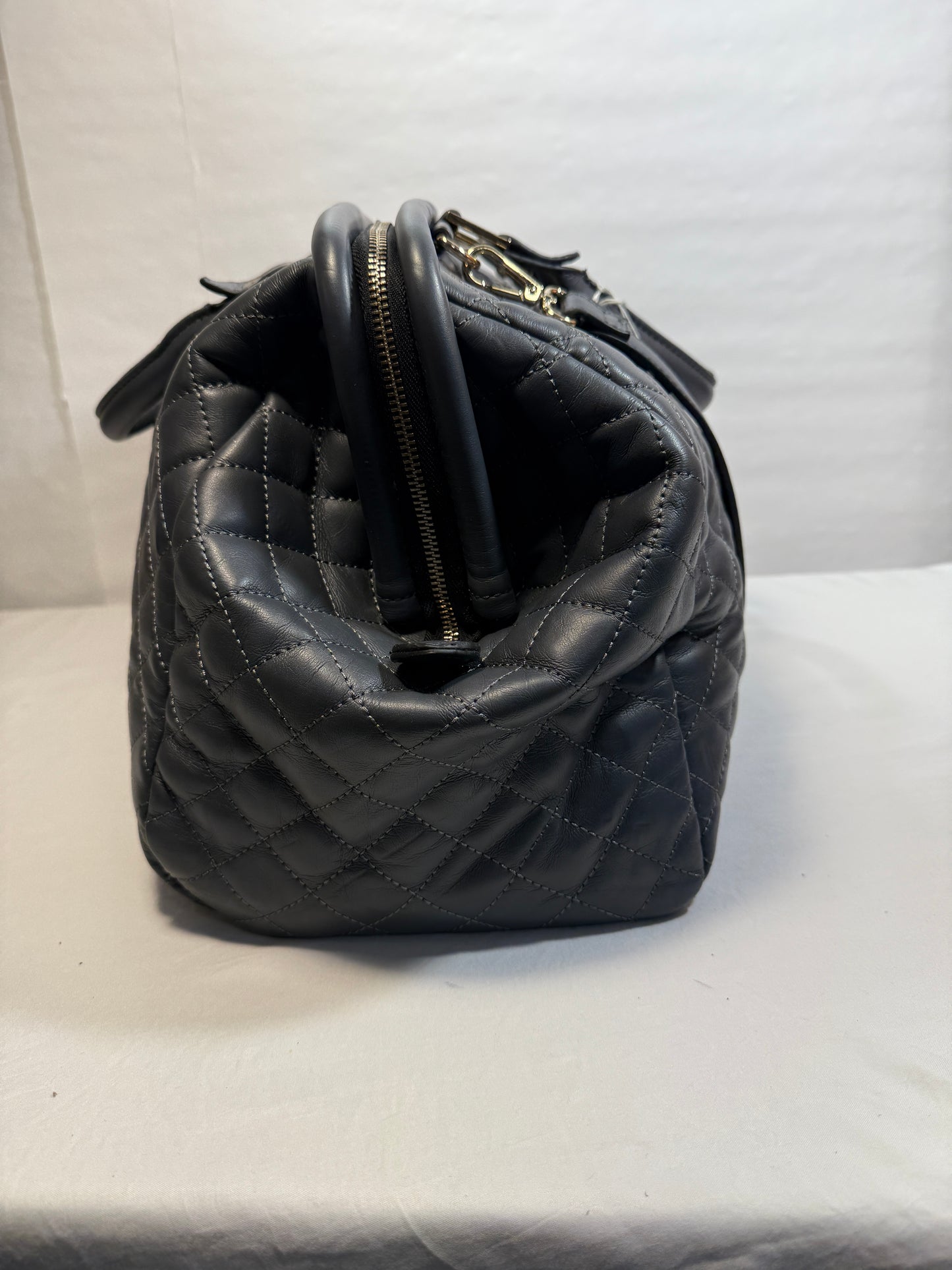 Pre-owned Large Gray Leather Duffle Bag Tote Quilted