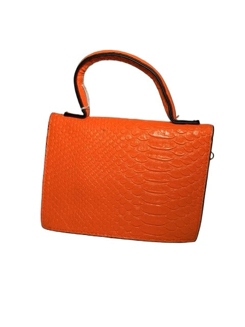 Chain Link Crossbody Handbag